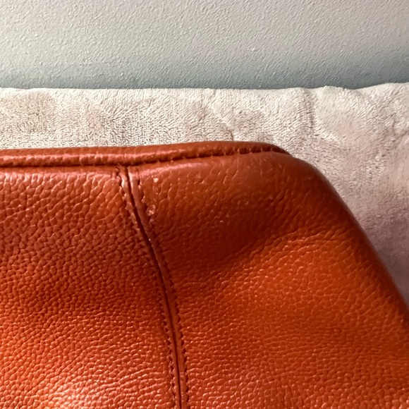 Leather tote bag by Kattee - Picture 5 of 10